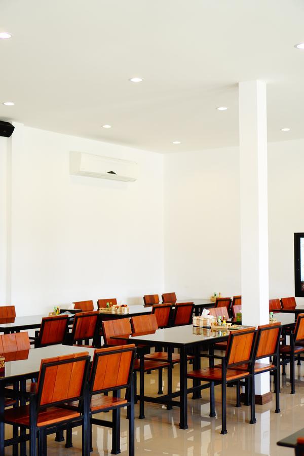 Np Hotel Buriram Exteriör bild