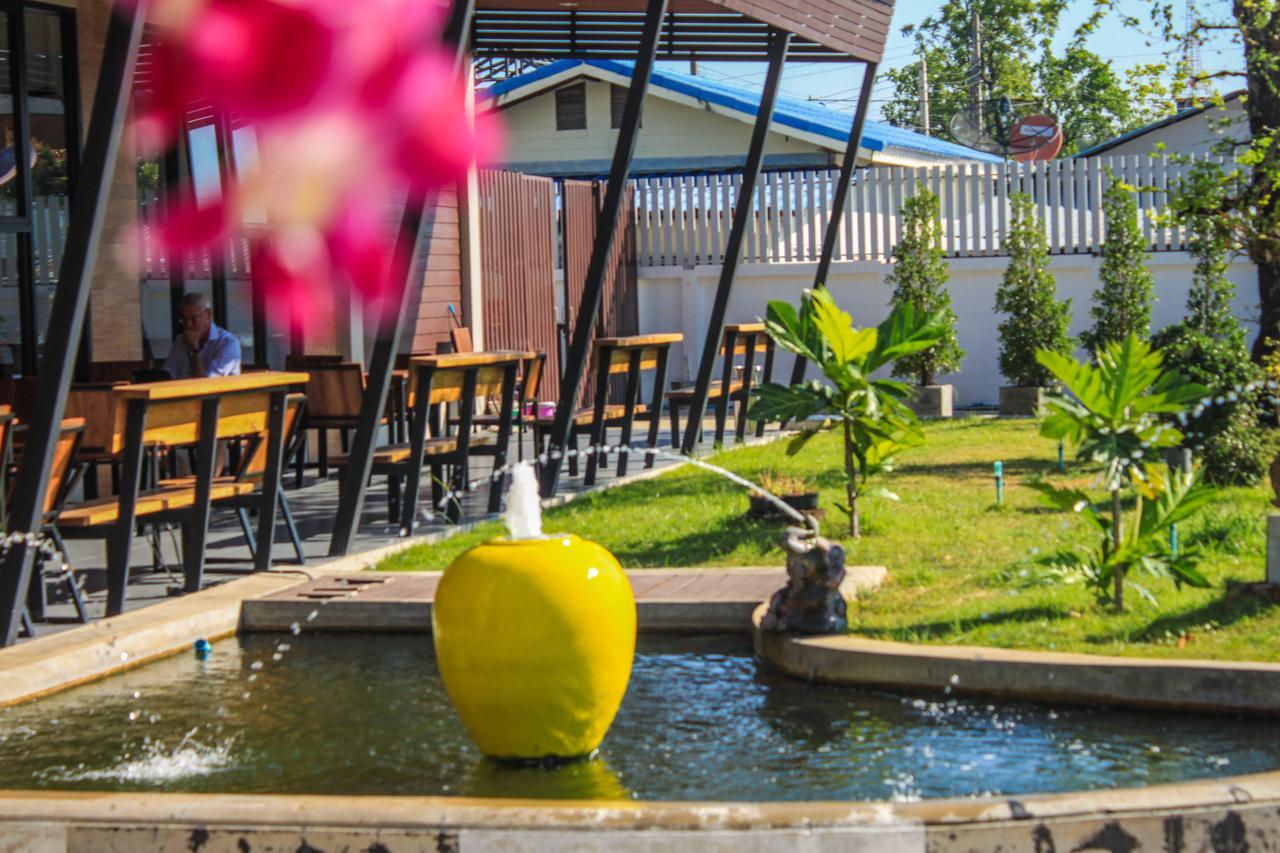 Np Hotel Buriram Exteriör bild