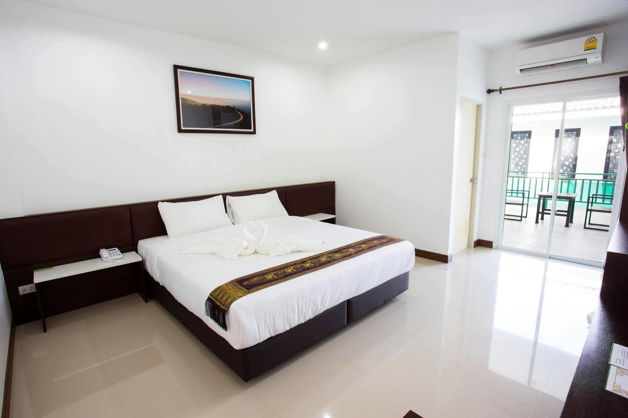 Np Hotel Buriram Exteriör bild